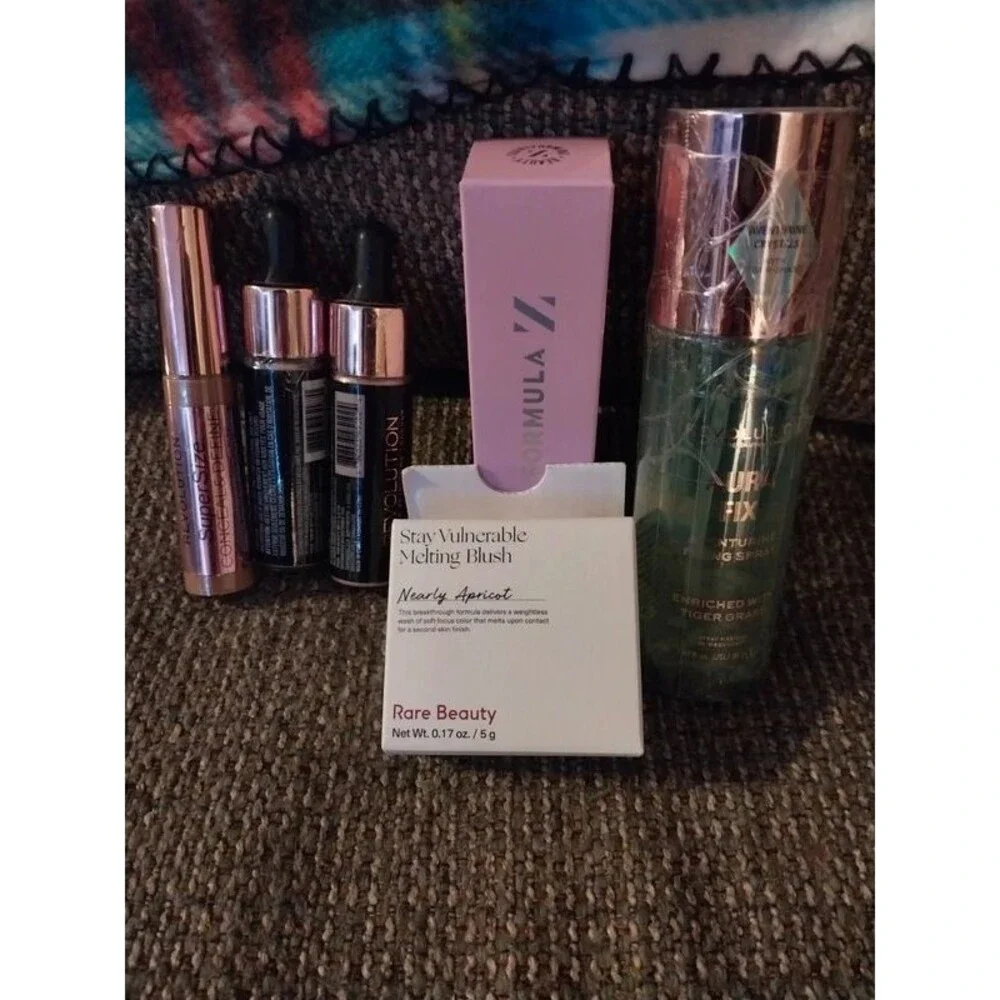 Rare Beauty Blush, Formula Z Primer & Revolution Liquid Highlighter Lot NIB